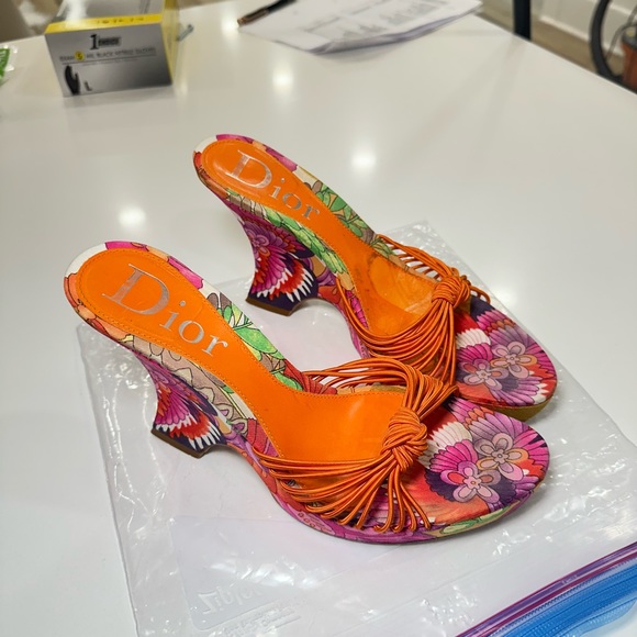 Vintage Dior Floral mule wedges Sandals size 38 1/2 - Picture 3 of 8